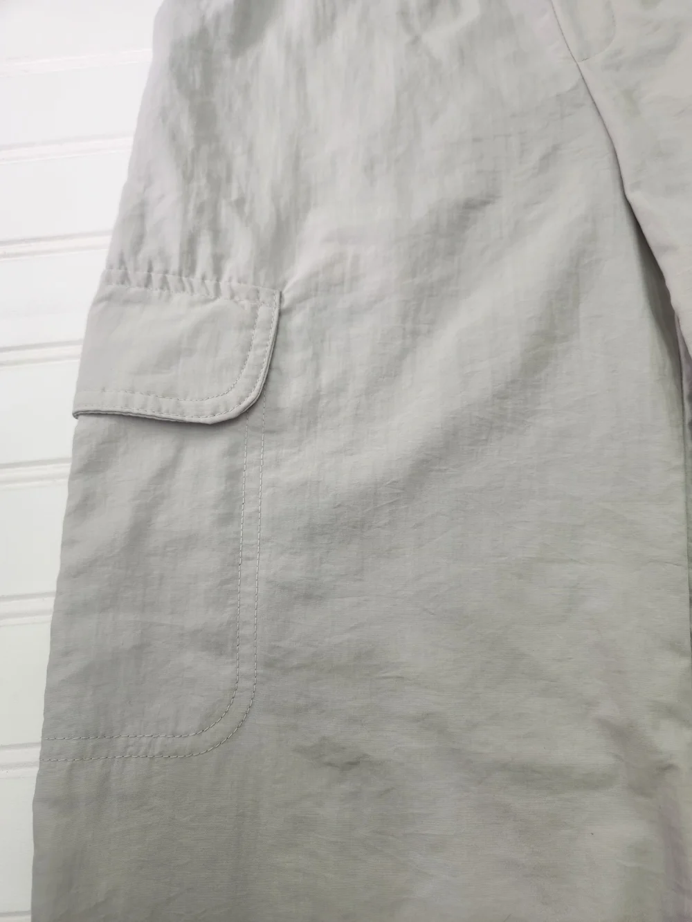 High- Waisted Loose Cargo Light Gray Jogger Pants for Girls Size L 10/12